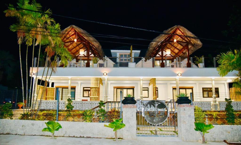 Sea Splash Self Catering And La Petite Maison Grand Anse  Eksteriør bilde