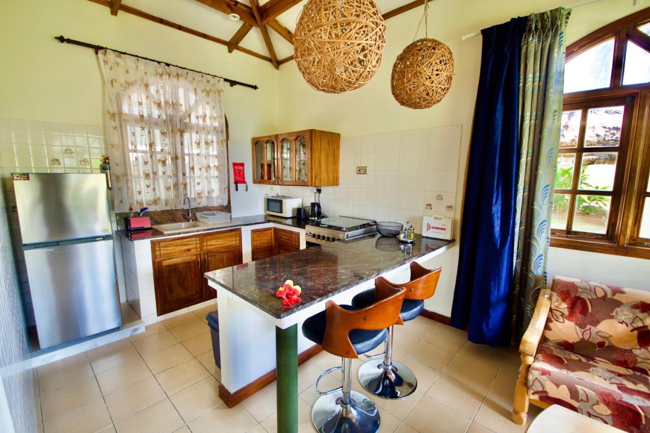 Sea Splash Self Catering And La Petite Maison Grand Anse  Eksteriør bilde